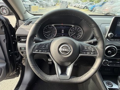 Used 2025 Nissan Sentra SV w/ All-Weather Package FWD image 23
