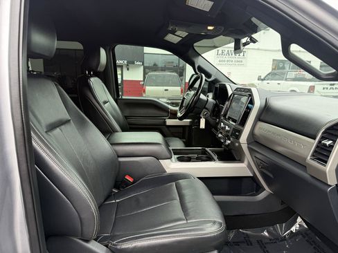Used 2022 Ford F350 Lariat w/ Black Appearance Package AWD/4WD image 17