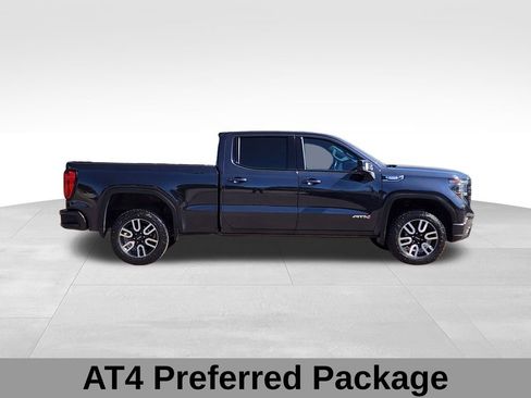 Used 2022 GMC Sierra 1500 AT4 w/ Technology Package AWD/4WD image 2