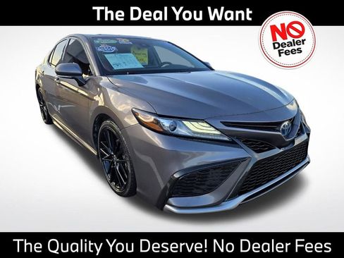 Used 2024 Toyota Camry XSE FWD image 1