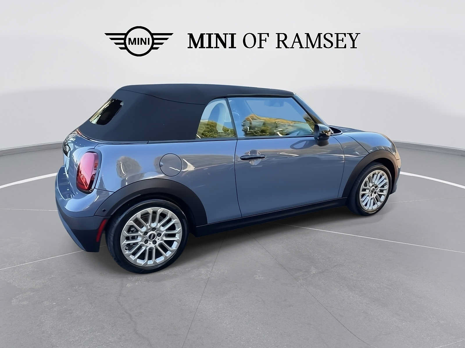 Used 2025 MINI Cooper S FWD image 8
