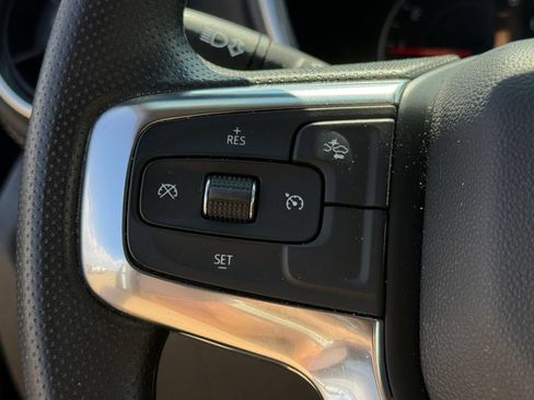 Used 2025 Chevrolet Blazer LT AWD/4WD image 15