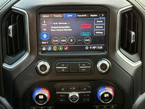 Used 2020 GMC Sierra 1500 AT4 w/ AT4 Premium Package AWD/4WD image 10