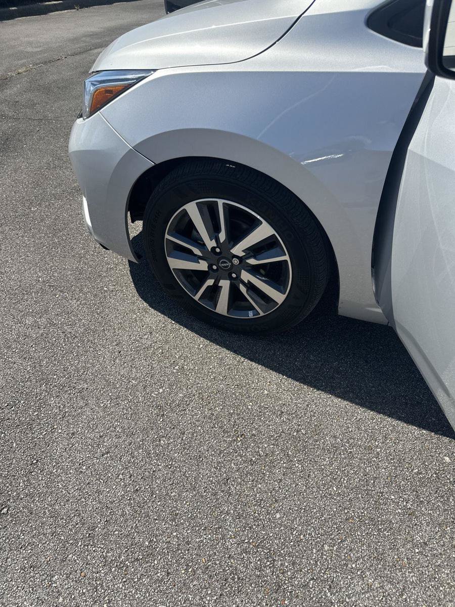 Used 2023 Nissan Versa SV FWD image 38