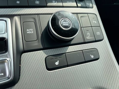 Used 2025 Hyundai Palisade SEL FWD image 34