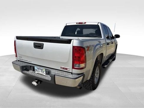 Used 2013 GMC Sierra 1500 SLE w/ Power Tech Package AWD/4WD image 4