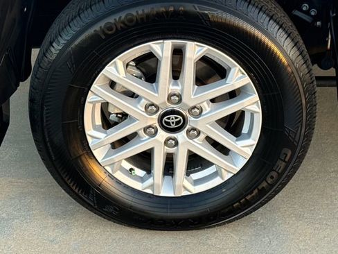 Used 2025 Toyota Tundra SR5 image 10