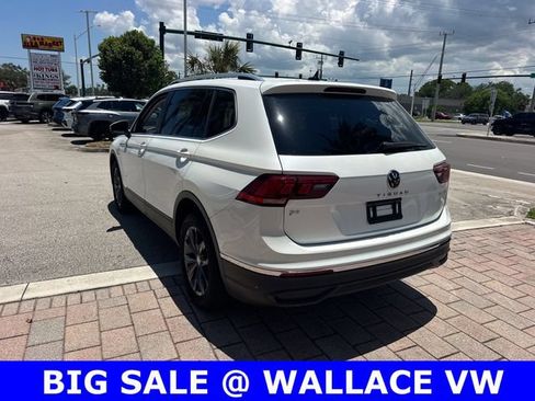 Certified 2023 Volkswagen Tiguan SE FWD image 9