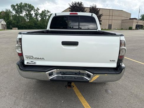 Used 2011 Toyota Tacoma 4x4 Double Cab w/ TRD Off-Road Pkg image 6