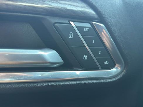 Used 2024 Chevrolet Silverado 1500 LTZ image 24