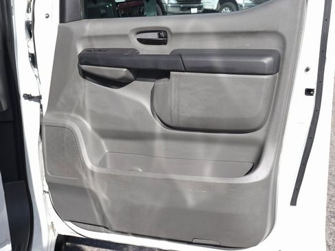 Used 2018 Nissan NV 2500 SV w/ Navigation Package image 33