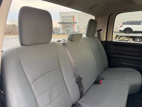 Used 2019 RAM 1500 Express AWD/4WD image 27