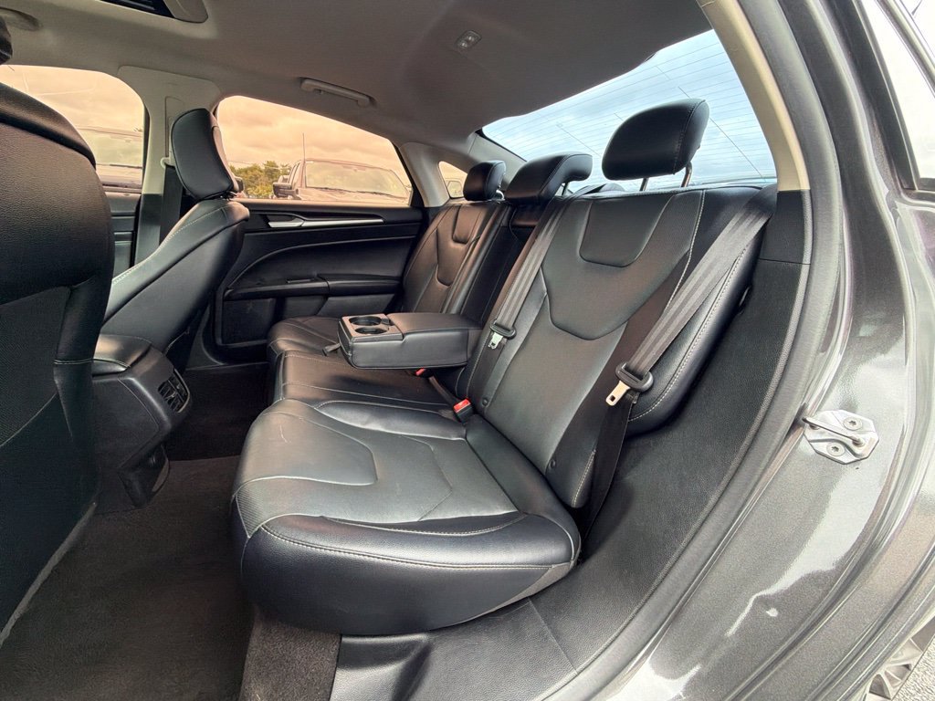 Used 2020 Ford Fusion Titanium AWD/4WD image 7