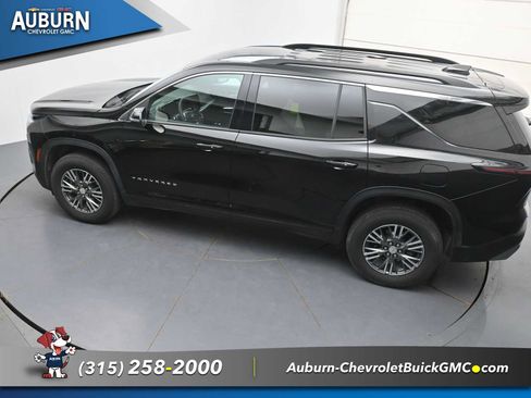 Used 2024 Chevrolet Traverse LT w/ Trailering Package AWD/4WD image 30