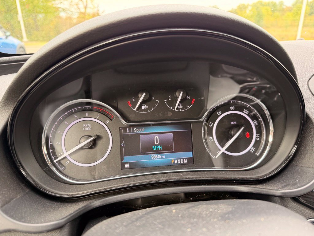 Used 2015 Buick Regal Premium w/ Experience Buick Package FWD image 9