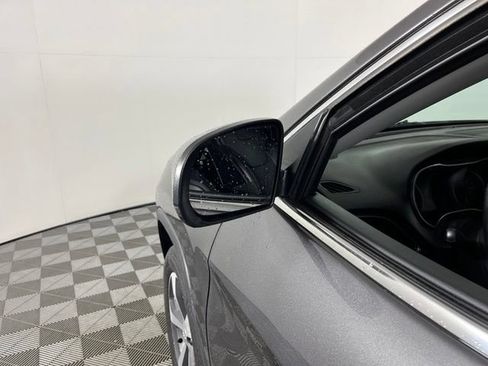 Used 2019 Jeep Cherokee Limited AWD/4WD image 11