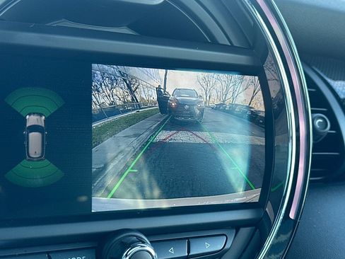 Used 2021 MINI Cooper SE w/ 8.8" Touchscreen Nav Package image 25