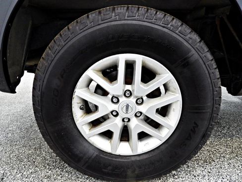 Used 2017 Nissan Frontier SV image 18