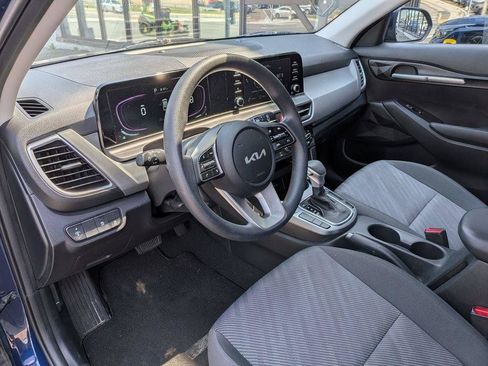 Certified 2025 Kia Seltos LX AWD/4WD image 12