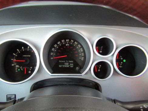 Used 2011 Toyota Sequoia Platinum image 19