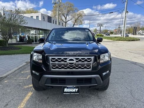 Used 2024 Nissan Frontier SV w/ SV Convenience Package AWD/4WD image 3