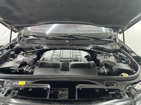 Used 2020 Land Rover Discovery HSE image 33