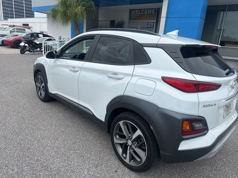 Used 2021 Hyundai Kona Ultimate FWD image 6