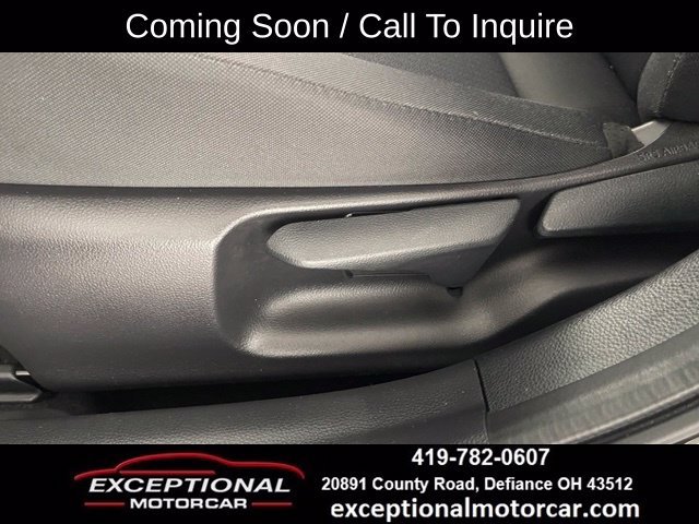 Used 2025 Toyota Prius LE FWD image 35
