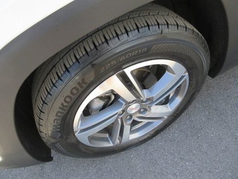 Used 2020 GMC Terrain SLT FWD image 13