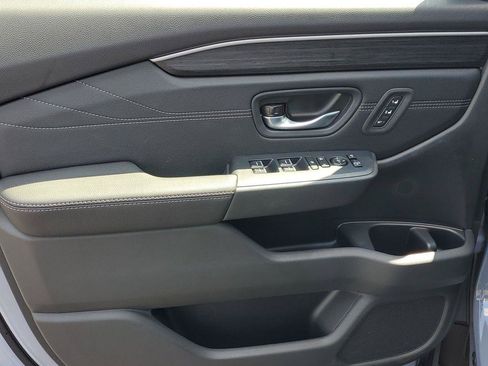 New 2026 Honda Pilot Touring image 8