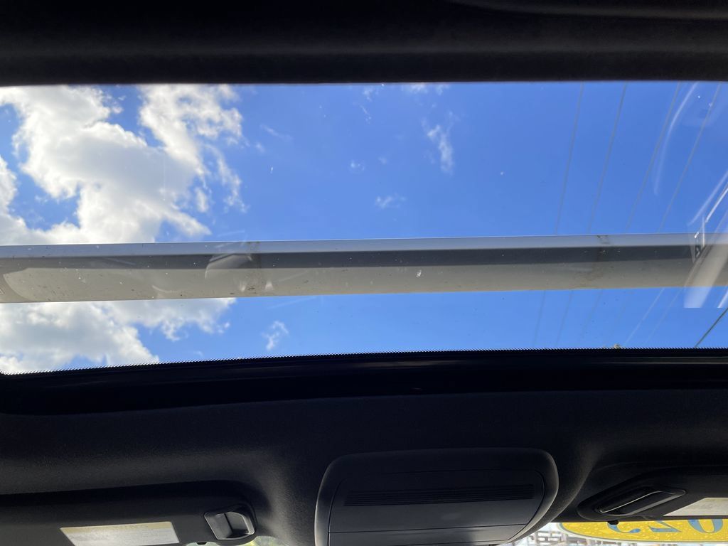 Used 2023 MAZDA MAZDA3 s FWD image 22