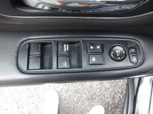 Used 2016 Honda HR-V EX image 15