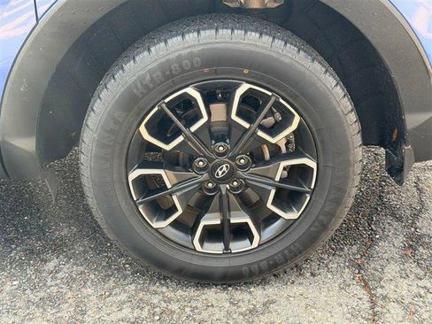 Used 2023 Hyundai Santa Cruz SE image 17