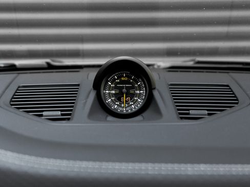 Certified 2026 Porsche 911 GT3 image 28