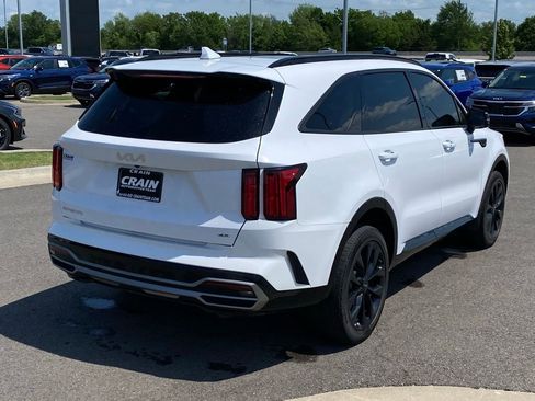 Certified 2023 Kia Sorento SX image 7