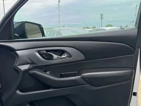 Used 2018 Chevrolet Traverse Premier w/ Redline Edition FWD image 23