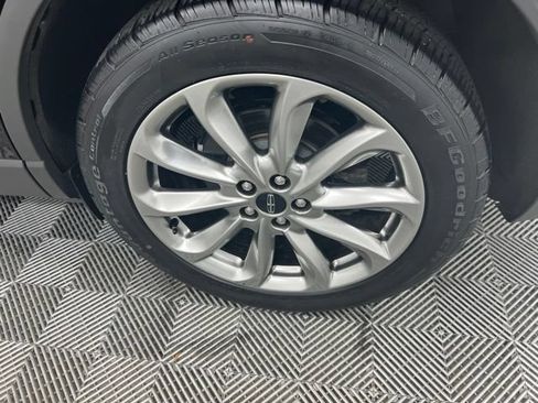 Used 2020 Lincoln Corsair AWD w/ Premium Package image 7