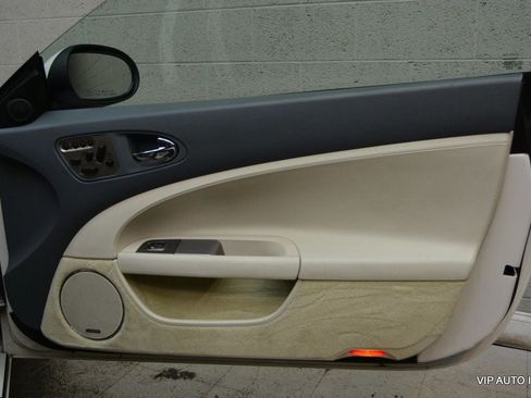 Used 2008 Jaguar XKR R RWD image 12