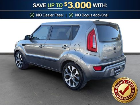 Used 2012 Kia Soul ! w/ Premium Pkg FWD image 4