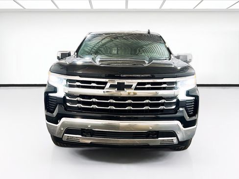 Used 2022 Chevrolet Silverado 1500 LTZ image 2