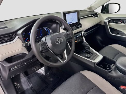 Used 2024 Toyota RAV4 XLE w/ Convenience Package AWD/4WD image 19
