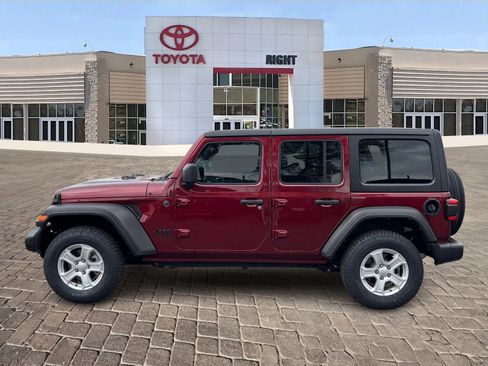 Used 2022 Jeep Wrangler Unlimited Sport image 3