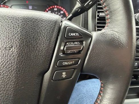 Used 2020 Nissan Titan PRO-4X w/ Pro-4x Convenience Package AWD/4WD image 29