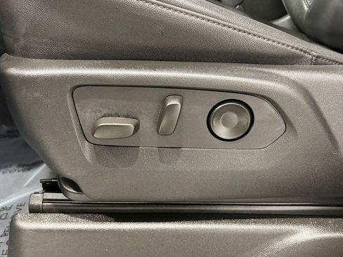 Used 2024 Chevrolet Tahoe LT image 12