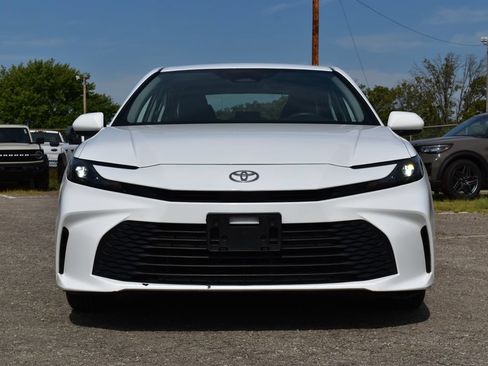 Used 2025 Toyota Camry LE FWD image 2