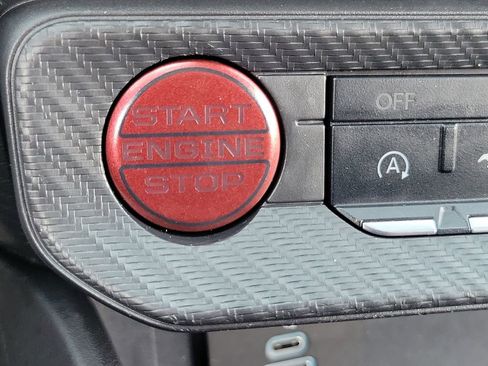 Used 2025 Ford Mustang GT RWD image 9