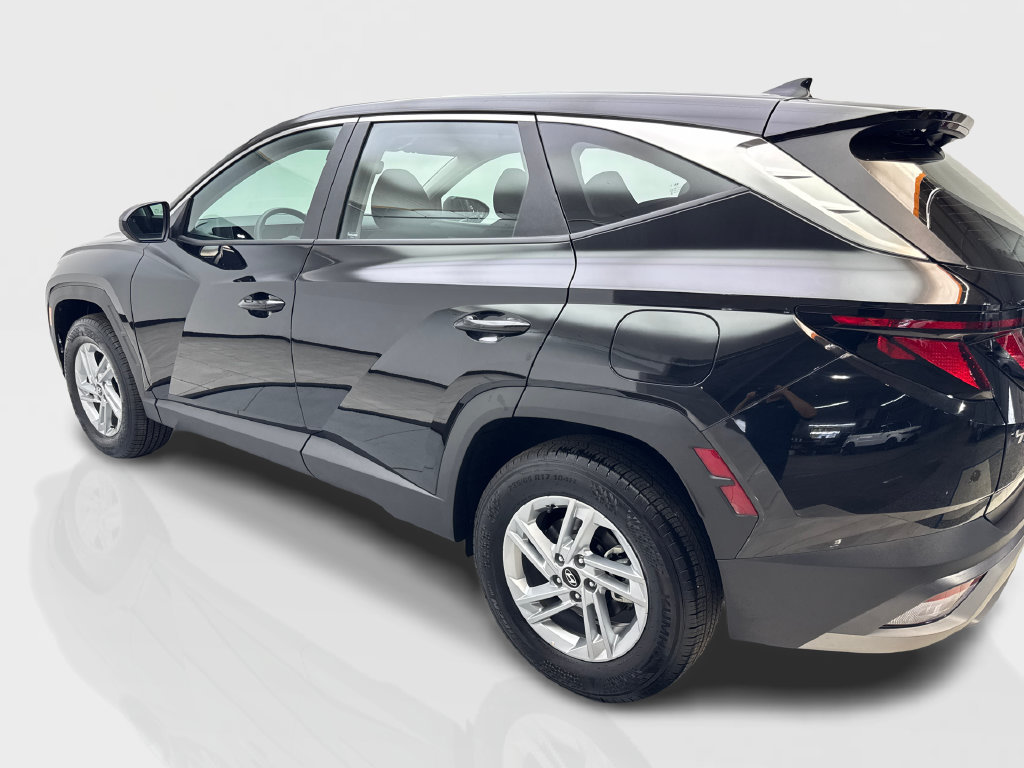 Used 2026 Hyundai Tucson SE AWD/4WD image 16