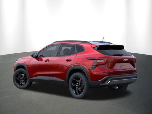 New 2026 Chevrolet Trax LT w/ Driver Confidence Package FWD image 4