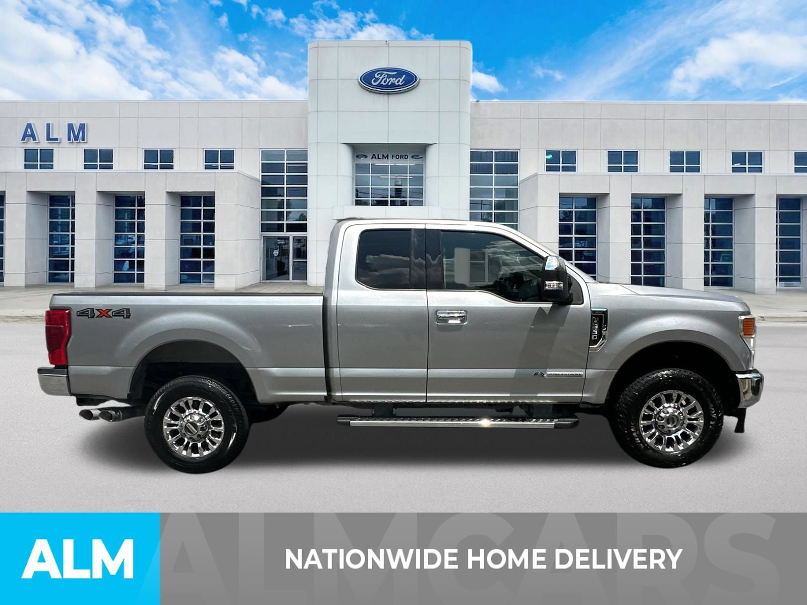 Used 2020 Ford F350 XLT w/ XLT Premium Package AWD/4WD image 4