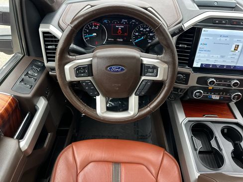 Used 2022 Ford F350 King Ranch w/ Tremor Off-Road Package AWD/4WD image 19